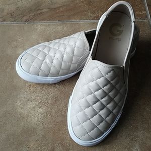 G bY GUESS slip on shoes